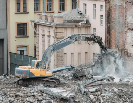 complete-highly-mechanized-demolition-of-building-2026-01-08-06-12-39-utc-scaled.webp